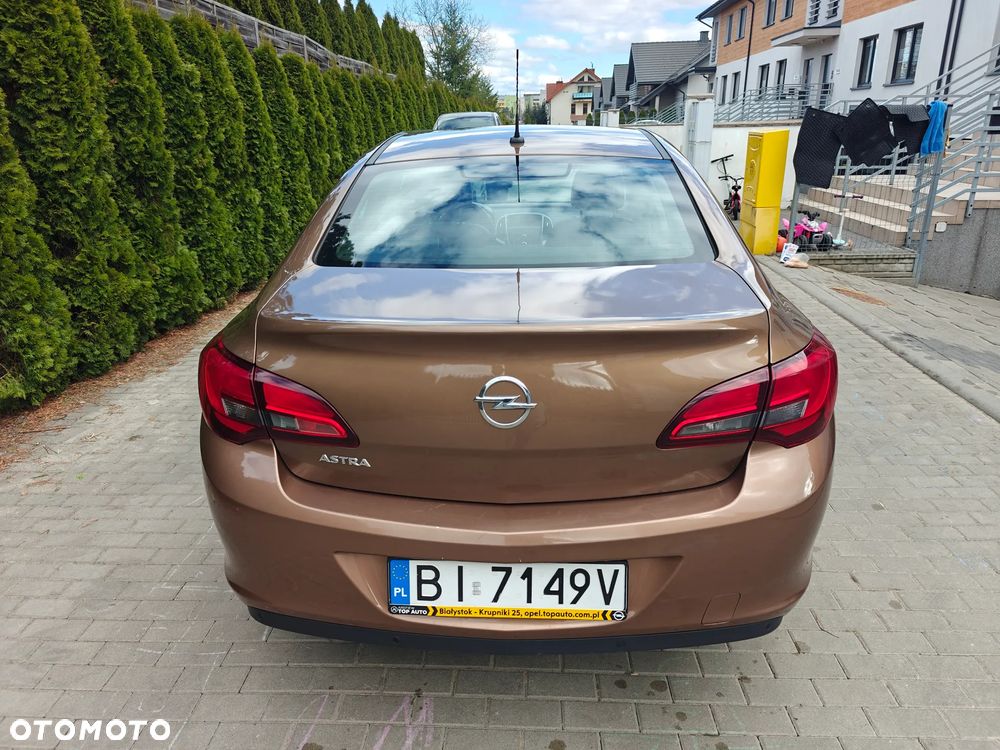 Opel Astra - 14