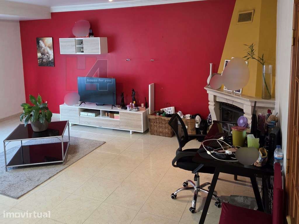 T2 com box e ótima localização na Amadora - Grande imagem: 5/30