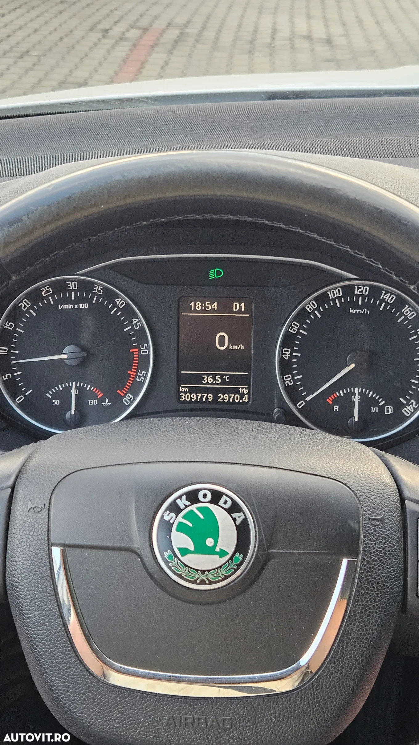 Skoda Octavia 1.6 TDI Classic DSG - 13