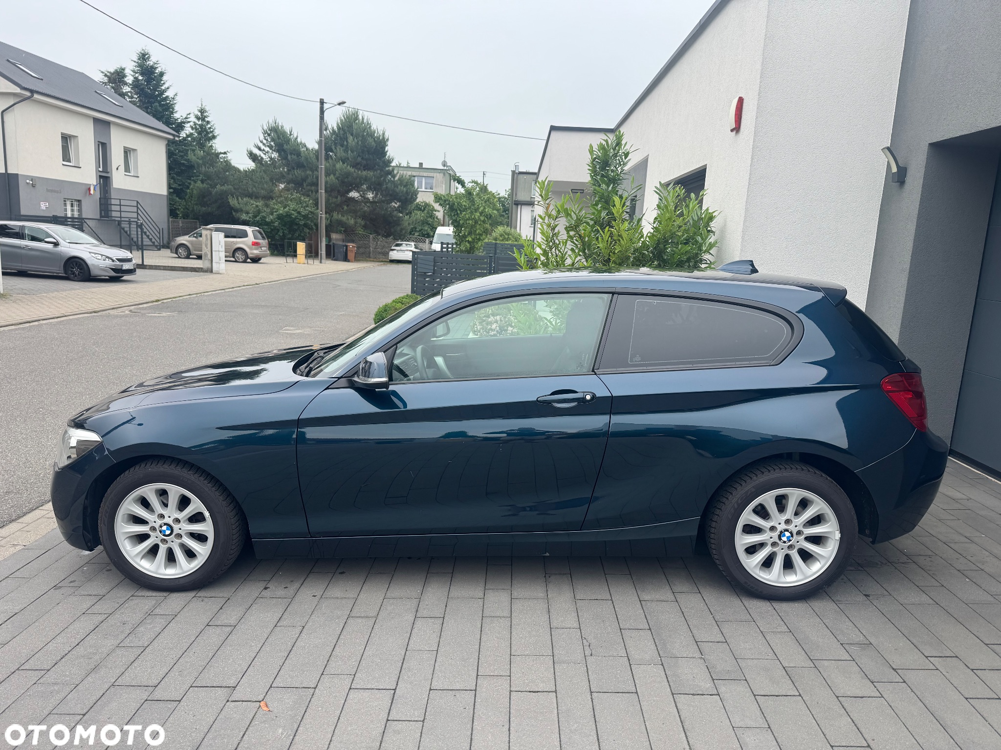 BMW Seria 1 114i - 4
