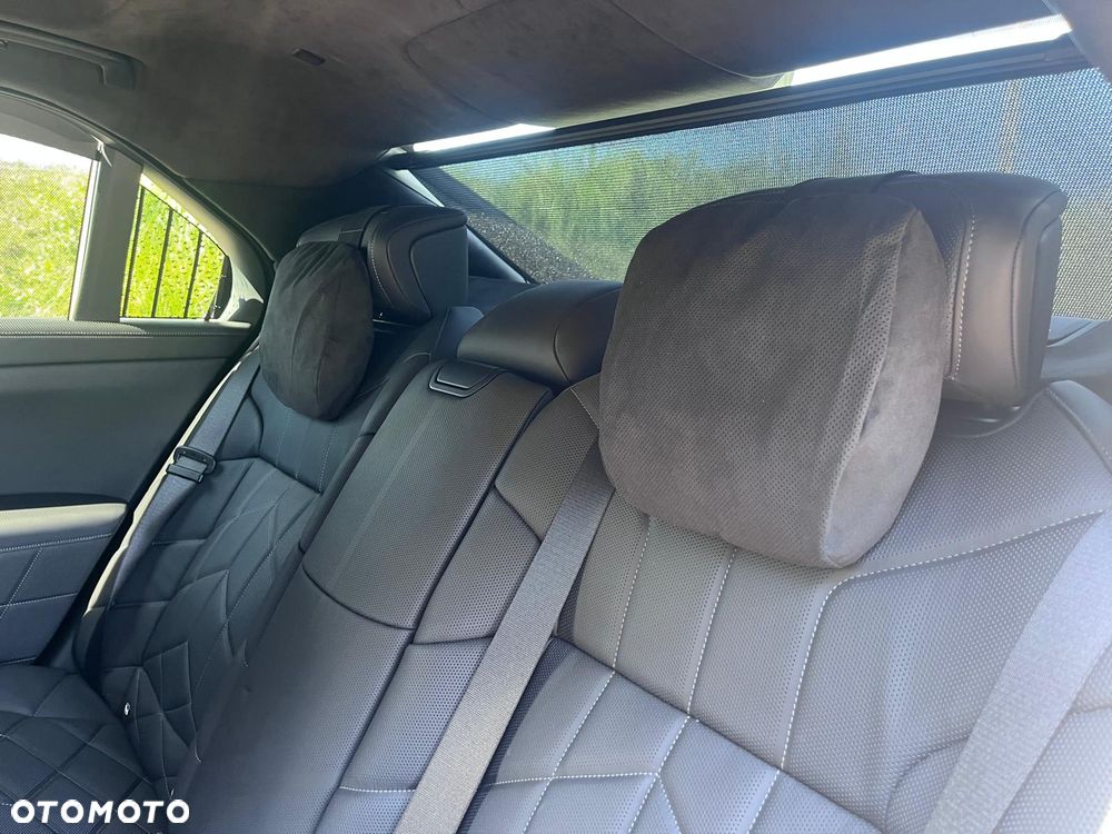 BMW Seria 7 740d xDrive mHEV sport - 27