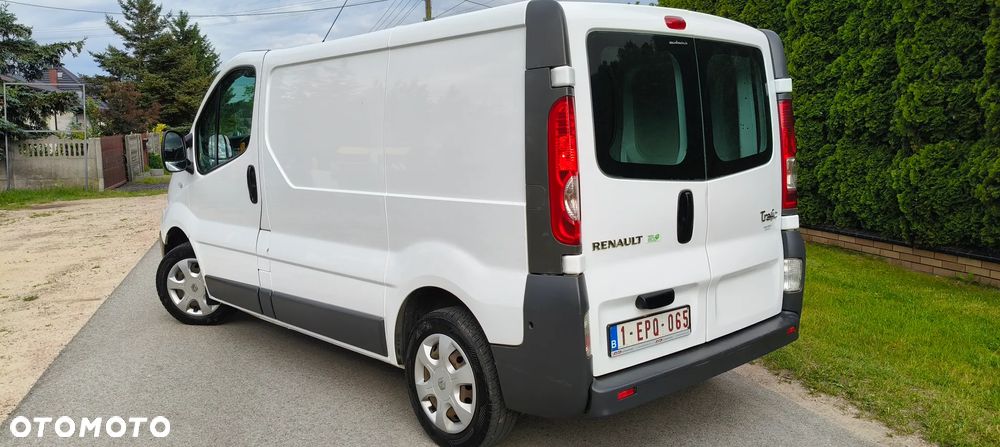 Renault TRAFIC L1H1 STAN IDEALNY - 3