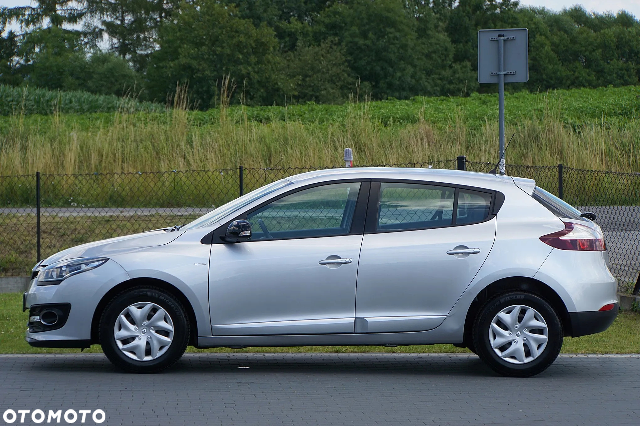 Renault Megane 1.6 16V 110 LIMITED - 10