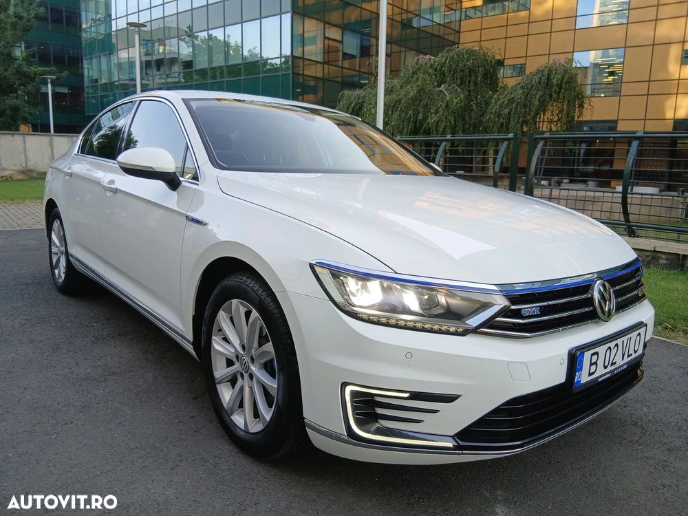 Volkswagen Passat Standard - 2
