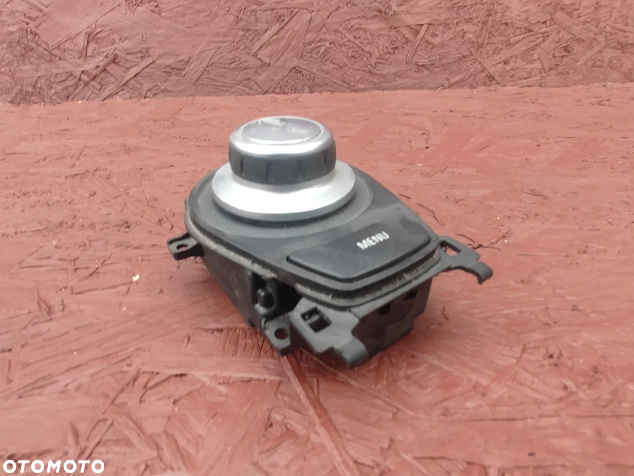 BMW E90 / E87 ORYINALNY KONTROLER NAWIGACJI CCC / POKRĘTŁO NAWIGACJI / POKRĘTŁO I-DRIVE O NR. 65 82 6 987 864 / 65 82 6 979 363 / 65 82 6 970 303 / 65 82 6 955 483 / 65 82 6 949 114 OEM - 1