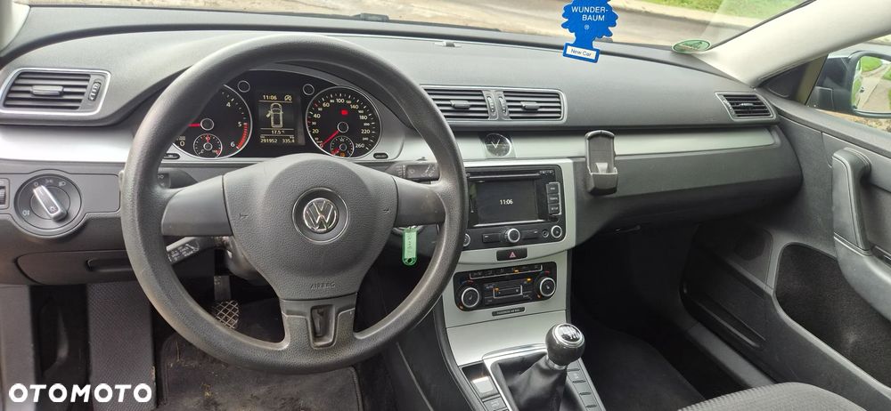 Volkswagen Passat 2.0 TDI DPF Trendline - 5