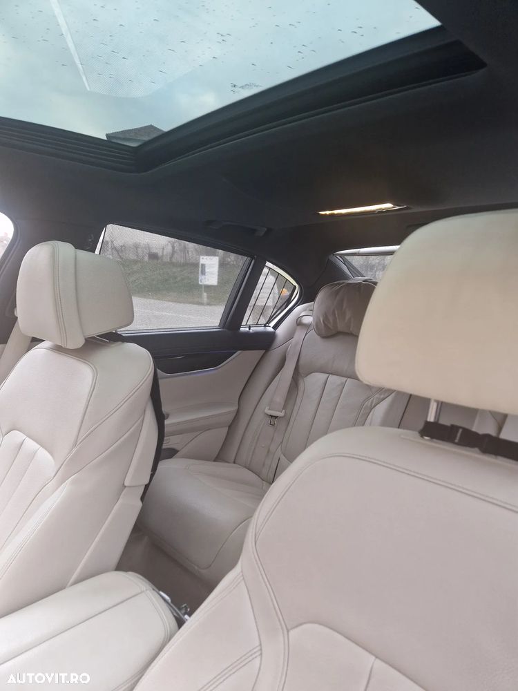 BMW Seria 7 740e iPerformance - 8