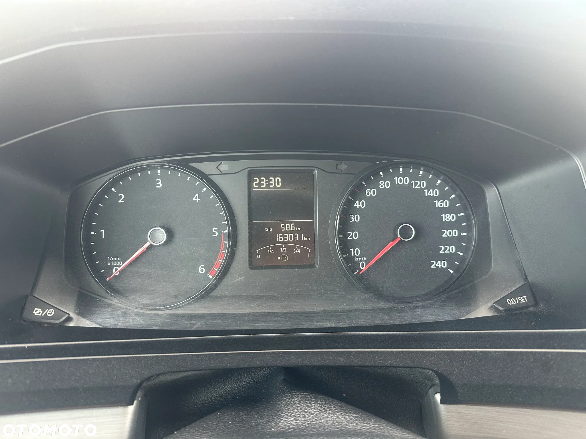 Volkswagen Transporter - 12