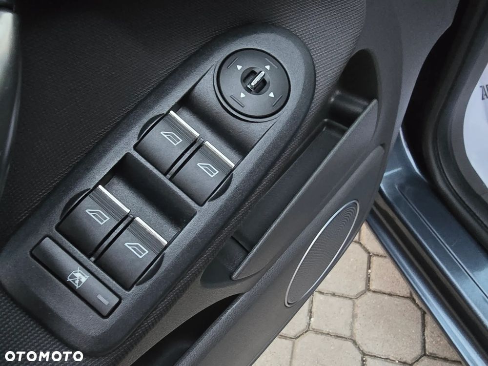 Ford C-MAX 1.8 Titanium - 28