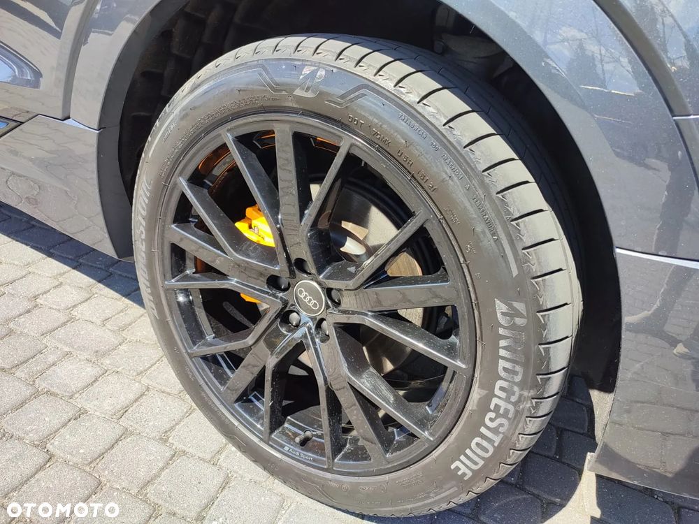 Audi e-tron 55 Quattro S Line - 27