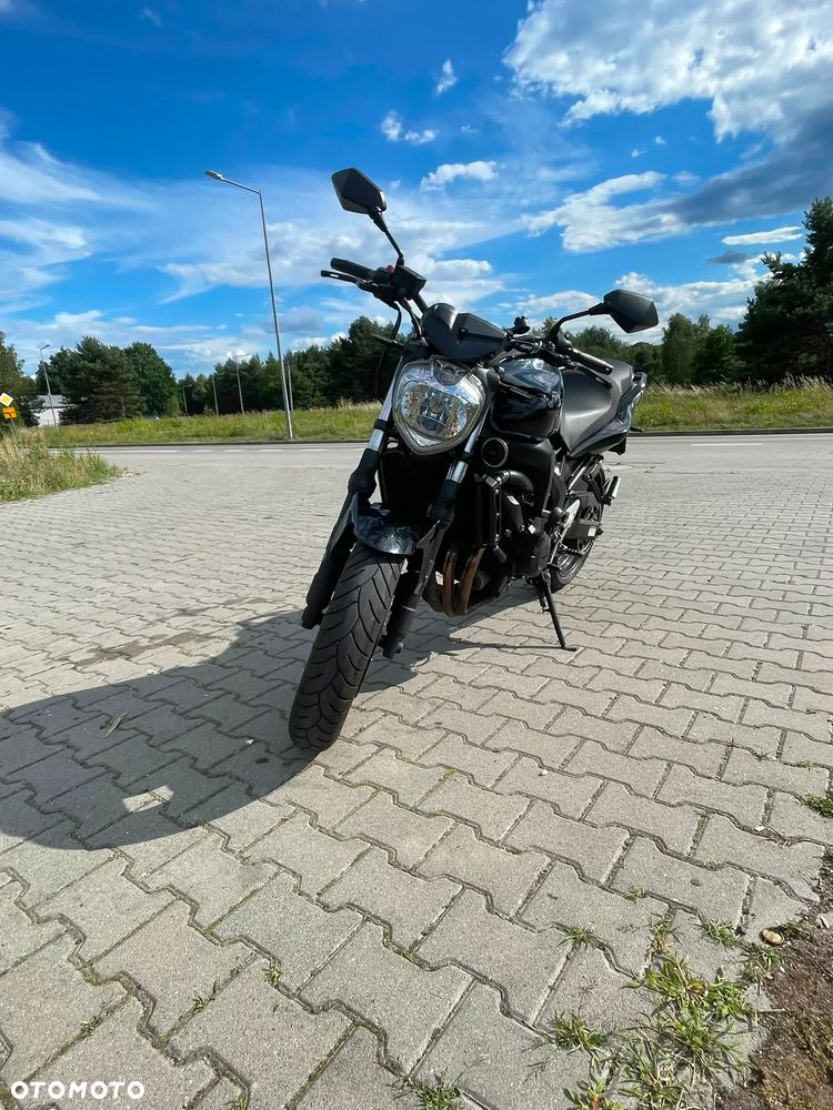 Yamaha FZ6 - 3