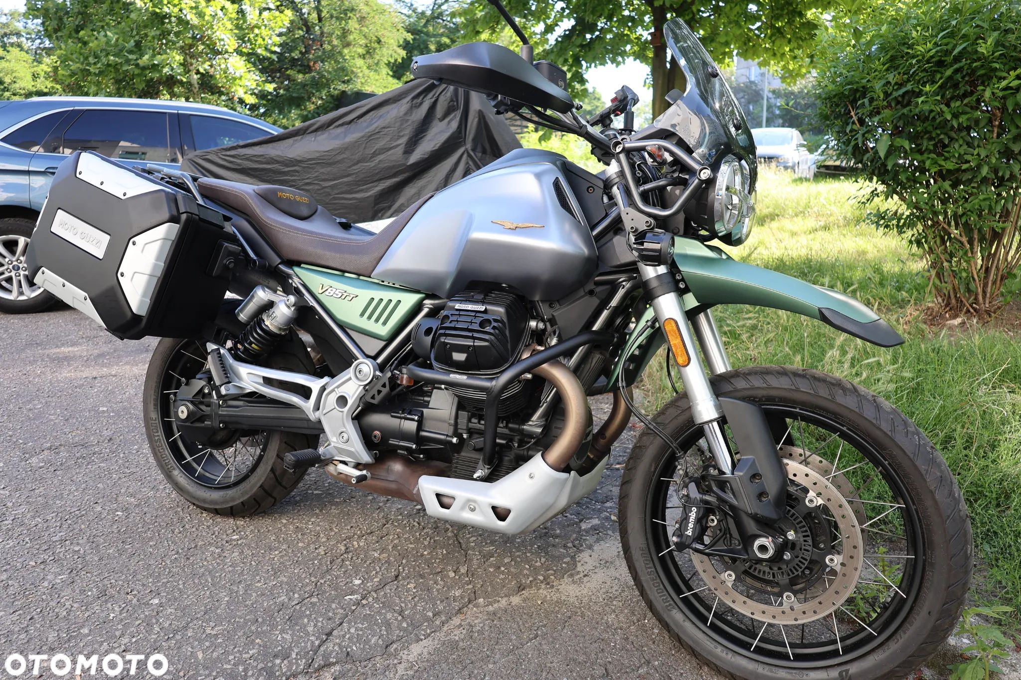 Moto Guzzi V85 - 1