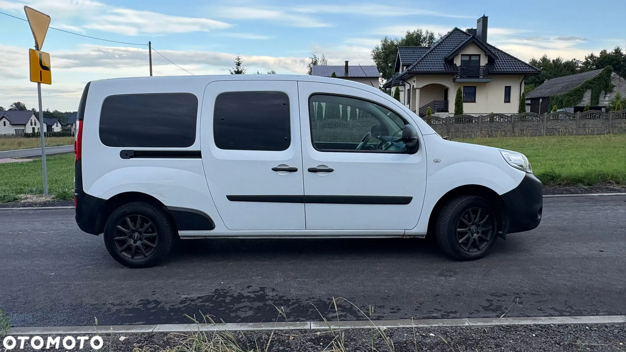 Renault Kangoo ENERGY dCi 90 FAP Start & Stop Expression - 4
