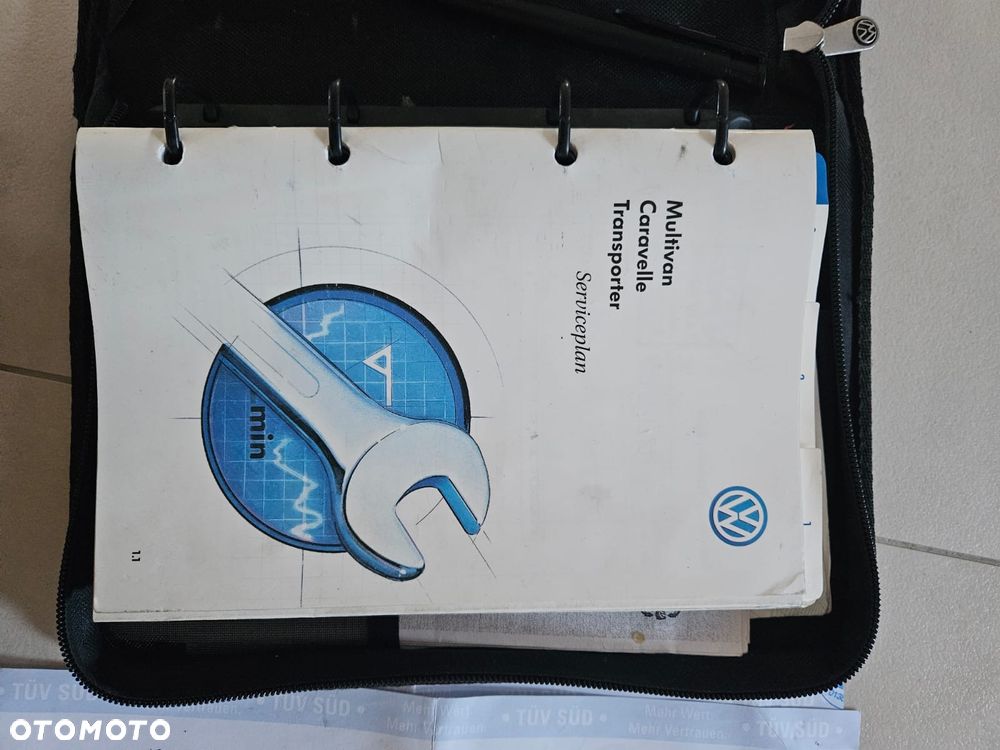 Volkswagen Multivan - 22