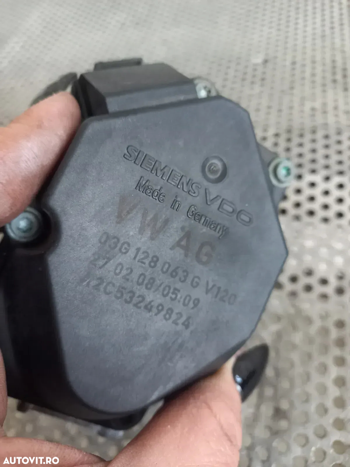 Clapeta acceleratie Vw Seat Skoda 2.0 tdi BMP BMM An 2005-2006-2007-2008-2009-2010 Cod 03GG Passat - 7