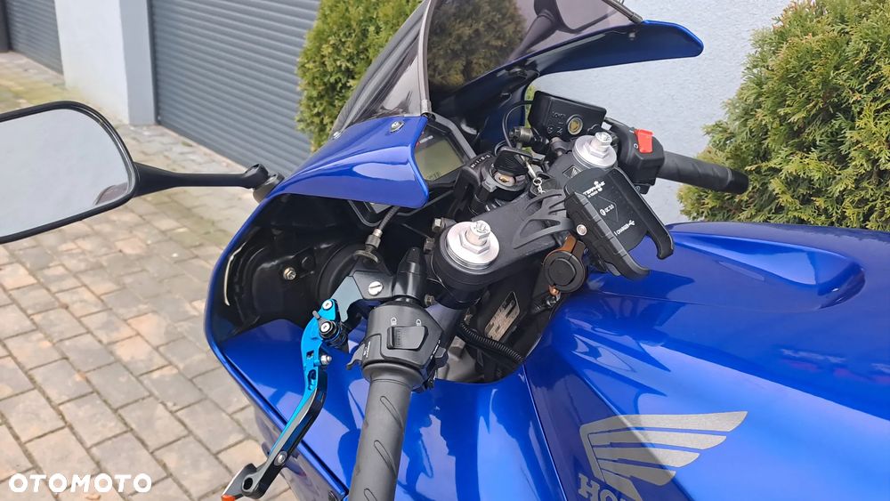 Honda CBR - 41