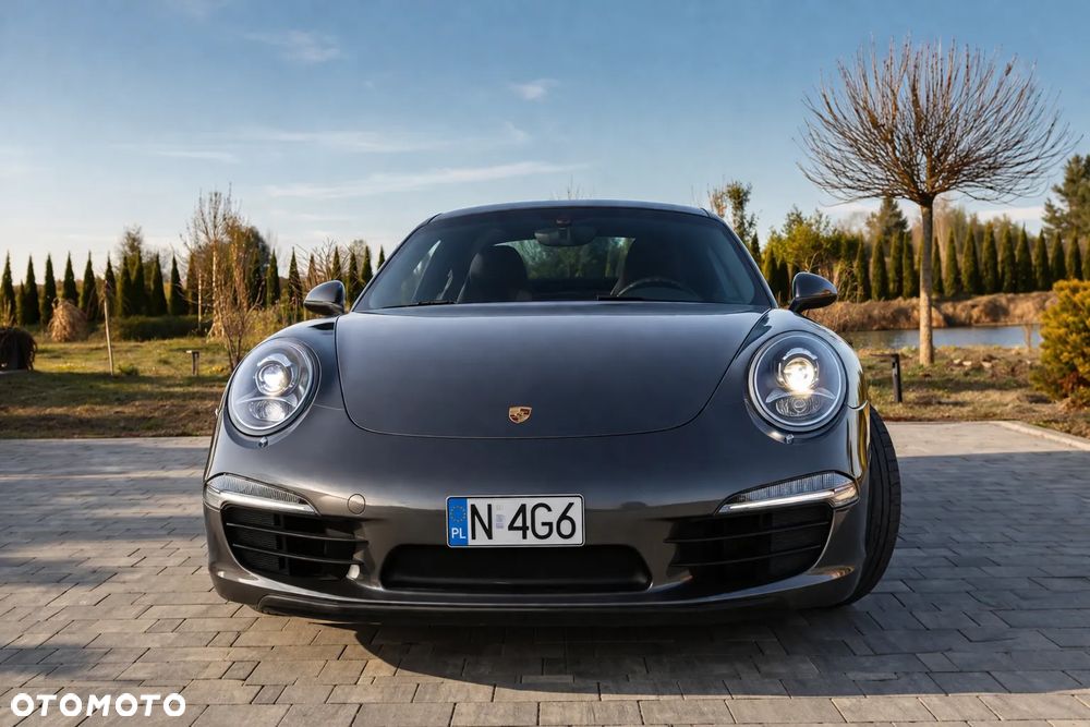 Porsche 911 Carrera PDK - 25