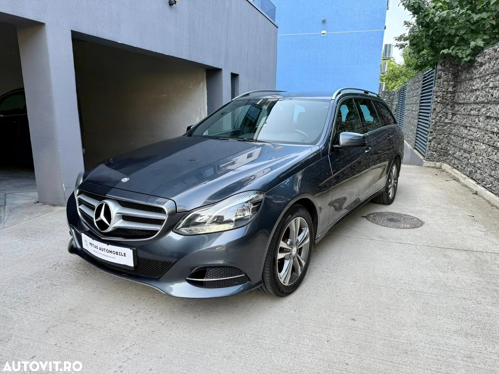 Mercedes-Benz E 200 CDI BlueEfficiency - 2
