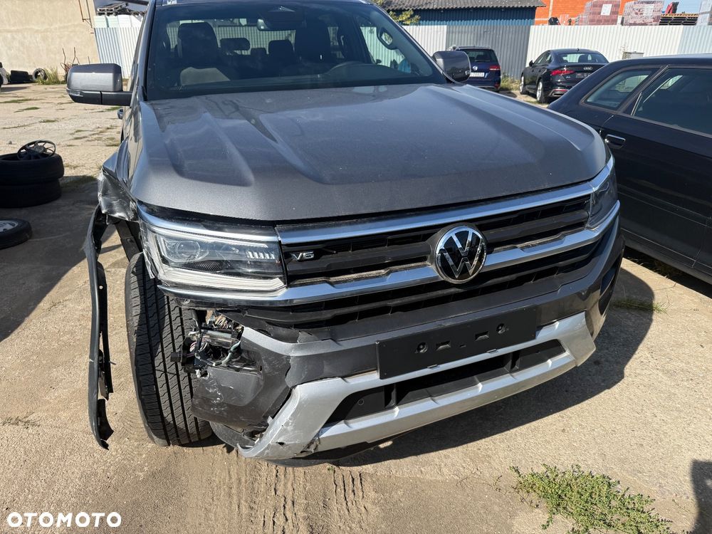 Volkswagen Amarok - 12