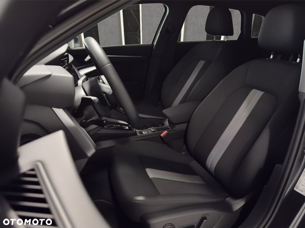 Audi A3 Sportback - 13