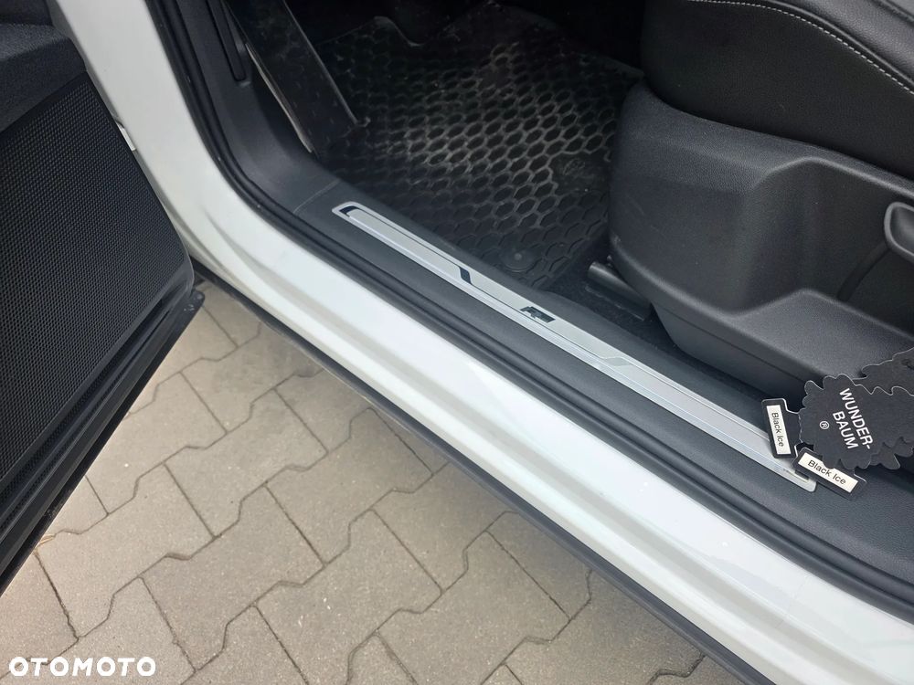 Volkswagen Tiguan - 13