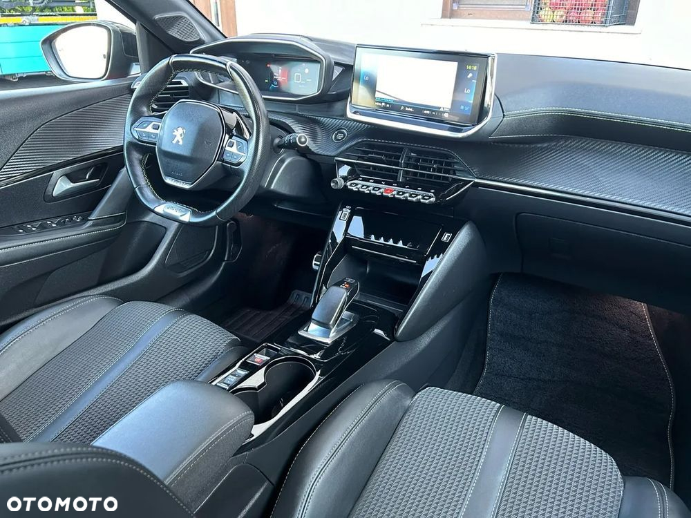 Peugeot 208 e-208 GT Line - 12