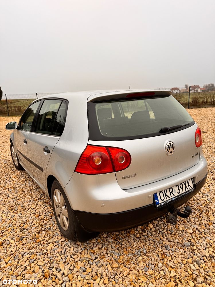 Volkswagen Golf 1.6 FSI Comfortline - 7
