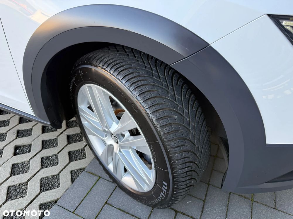 Seat Leon ST 2.0 TDI Start&Stop 4Drive DSG X-Perience - 35