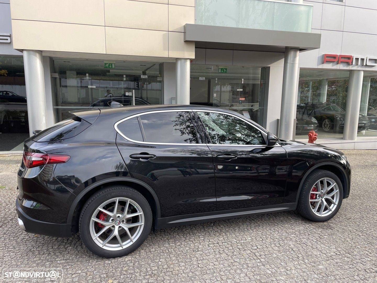 Alfa Romeo Stelvio 2.0 Turbo 16V AT8-Q4 First Edition - 4
