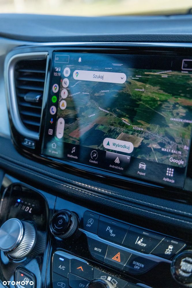 Chrysler Pacifica - 25