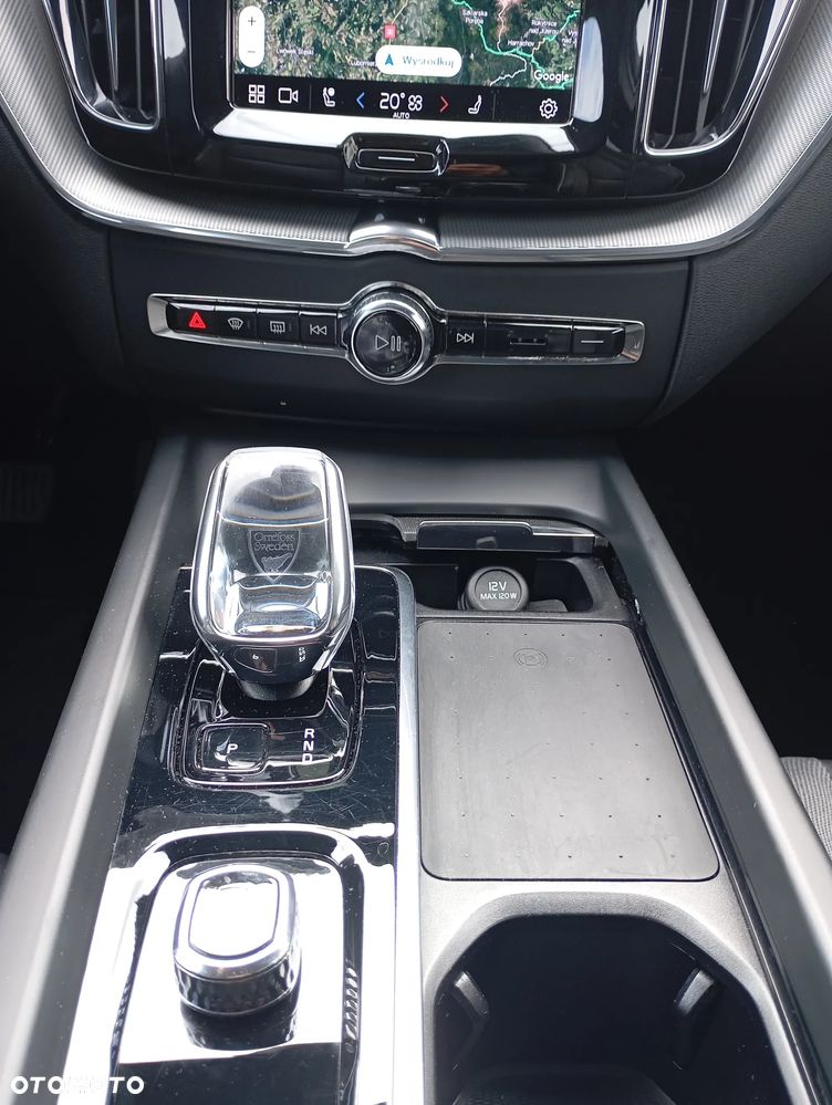 Volvo XC 60 B4 D AWD Ultimate Dark - 30