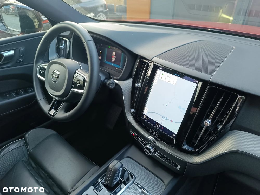Volvo XC 60 B4 D Geartronic RDesign - 12