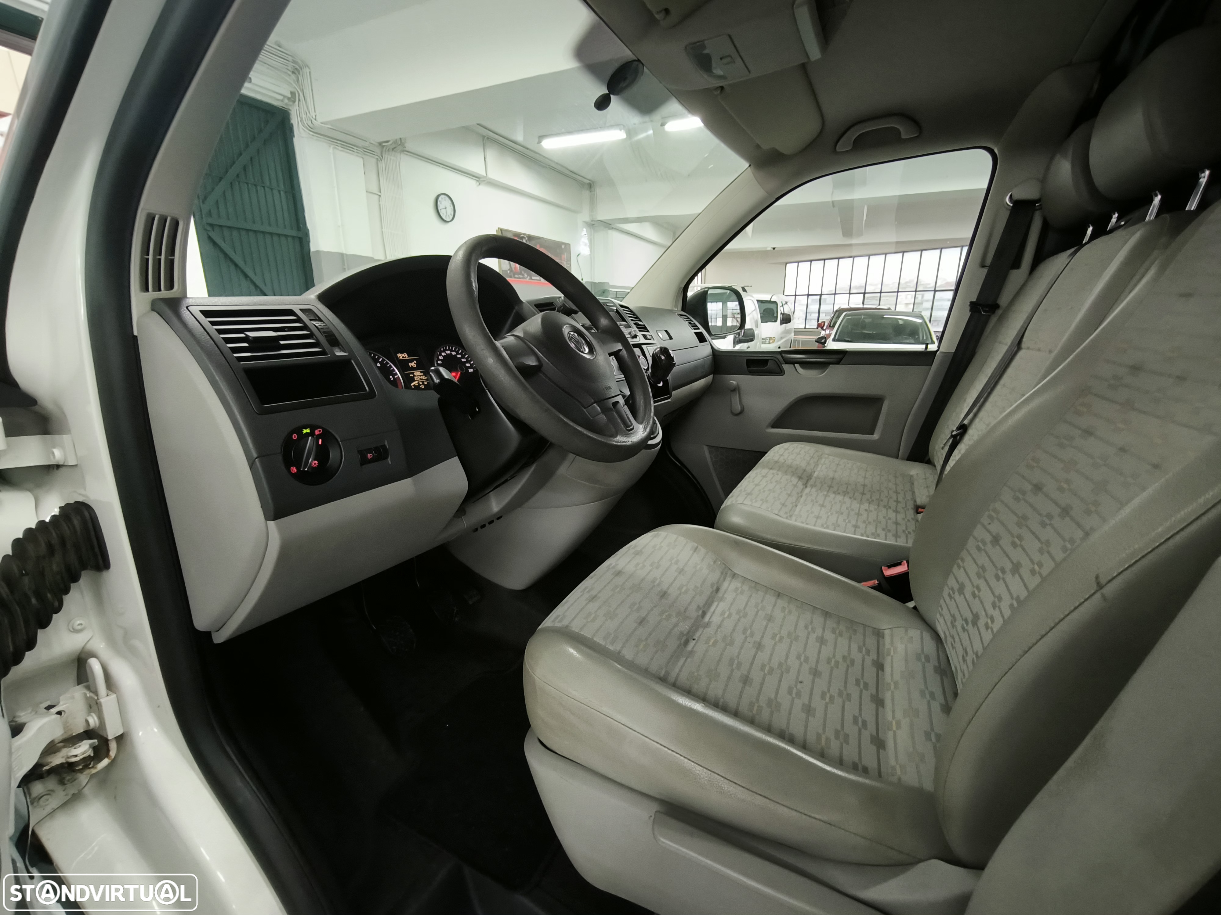 VW Transporter T5 TDI - 8
