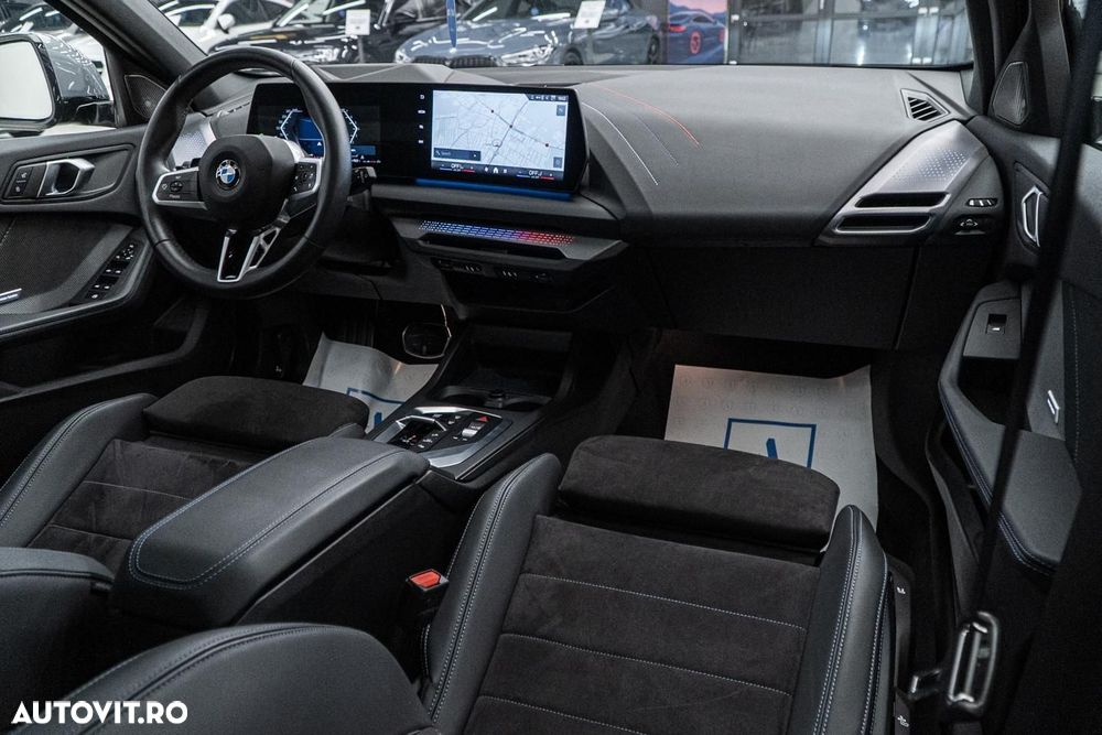 BMW Seria 1 120 AT MHEV - 3