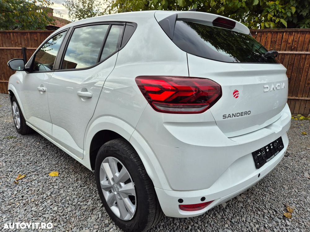 Dacia Sandero - 3