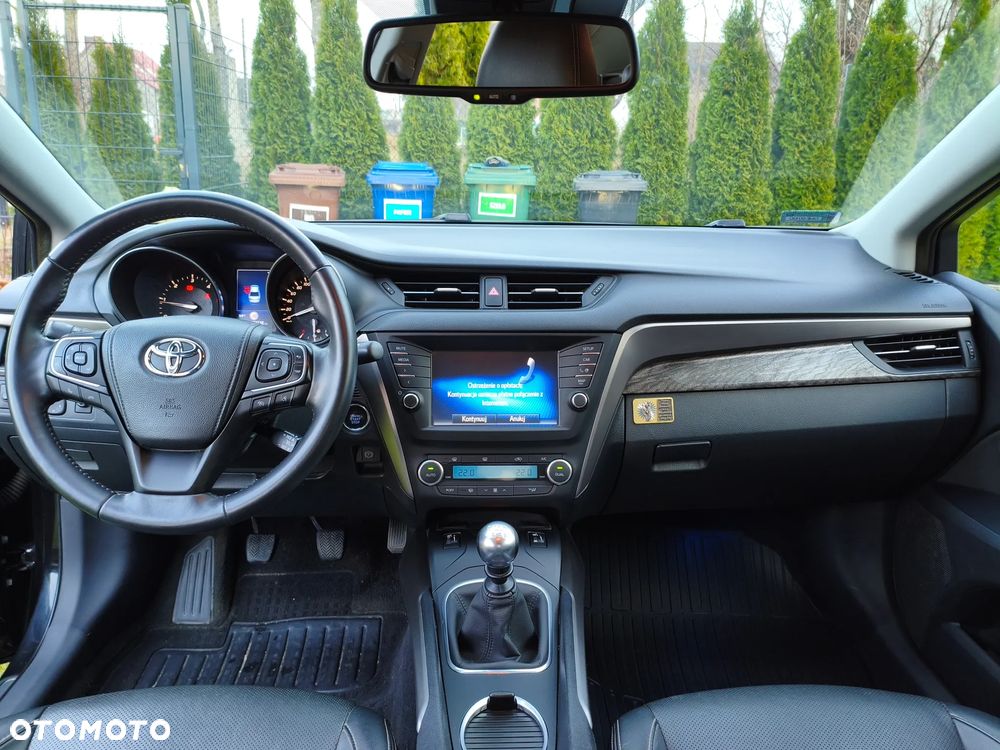 Toyota Avensis 2.0 D-4D Prestige - 11