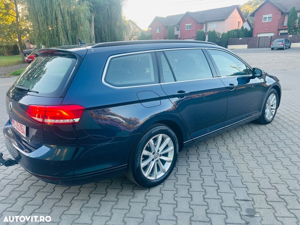 Volkswagen Passat 2.0 TDI DSG Comfortline - 11