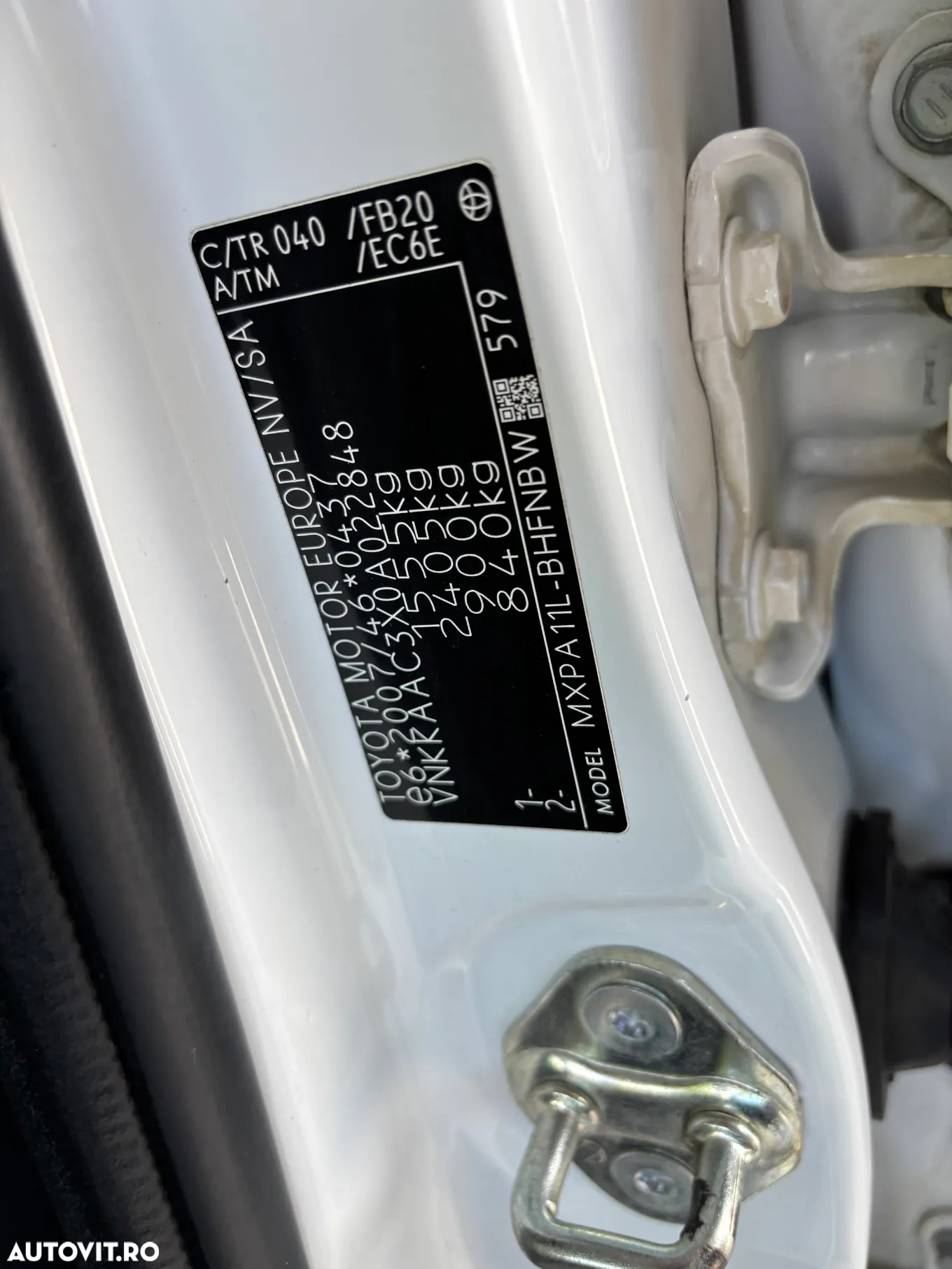 Toyota Yaris - 30