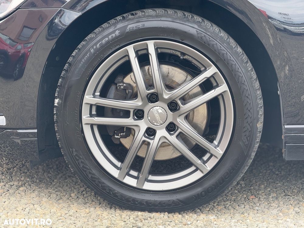 Volkswagen Passat Variant 2.0 TDI (BlueMotion Technology) Comfortline - 17