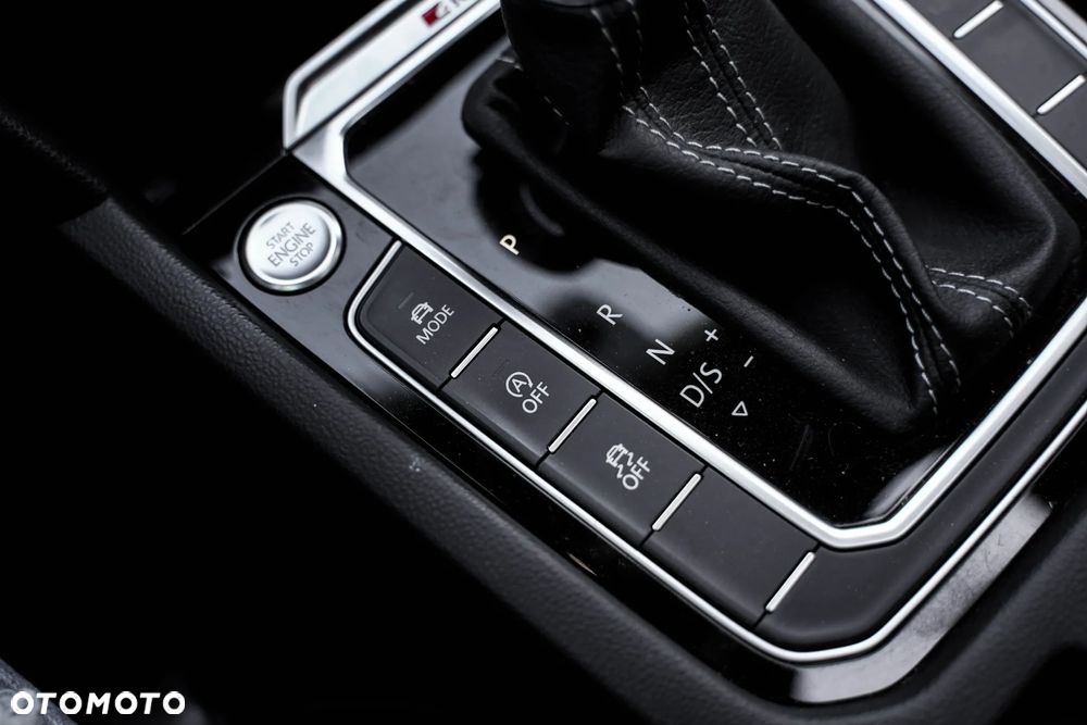Volkswagen Passat - 30