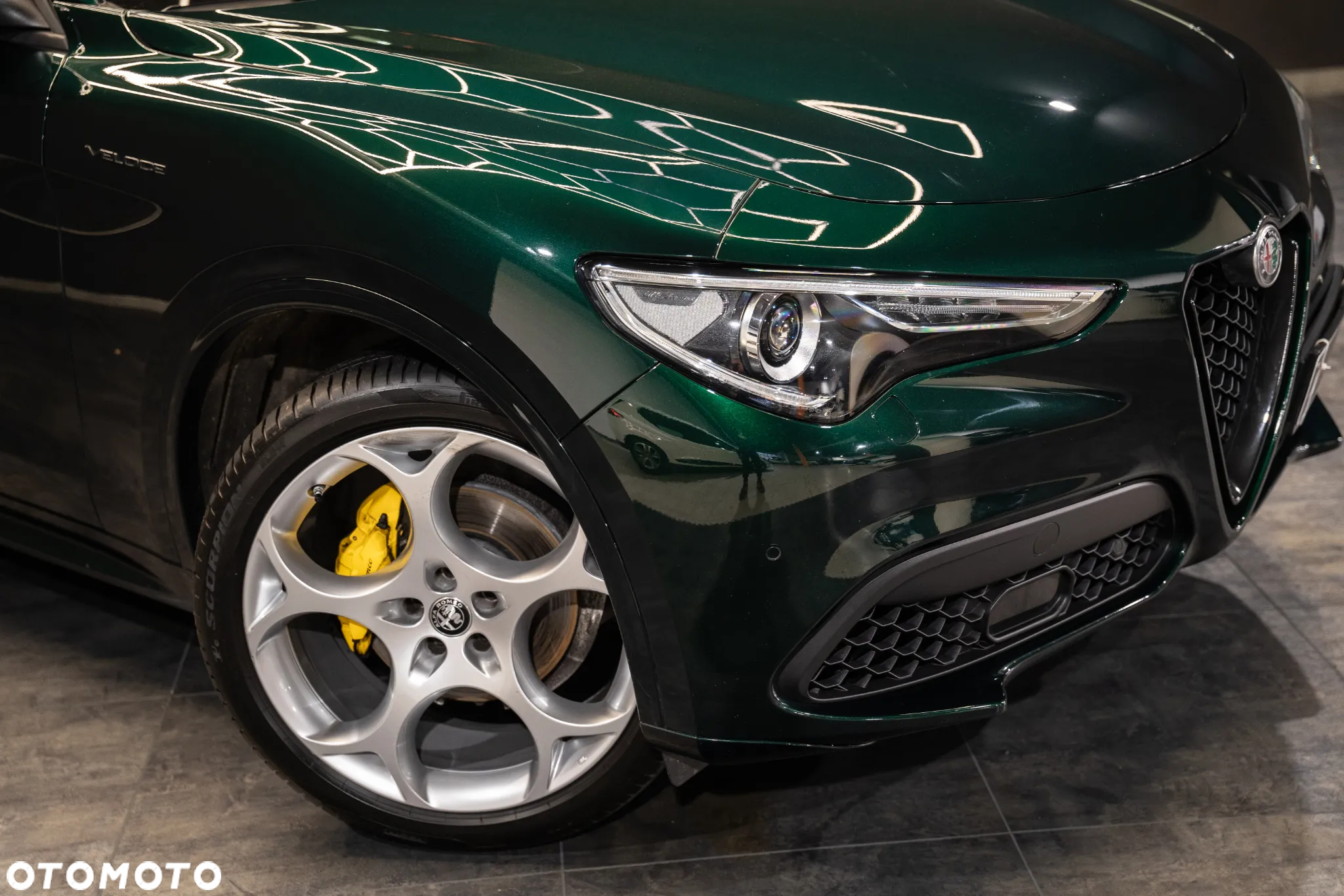 Alfa Romeo Stelvio 2.0 Turbo 16V AT8-Q4 Veloce - 5