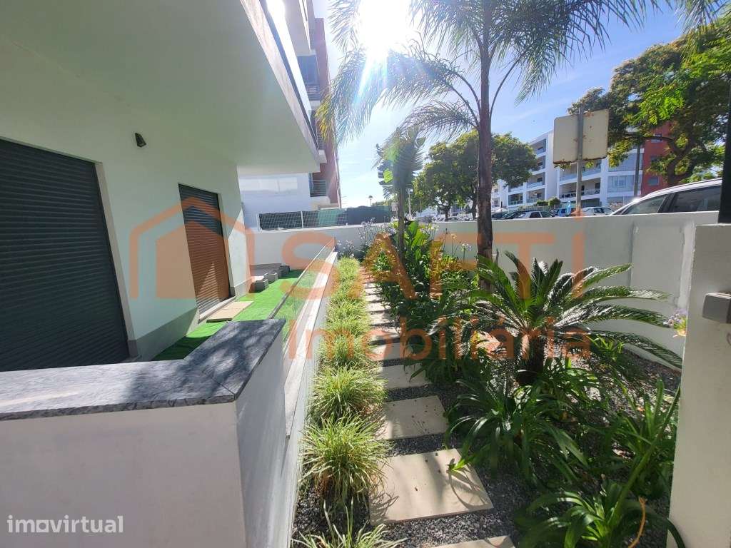 APARTAMENTO T2 COM QUINTAL - Grande imagem: 2/38