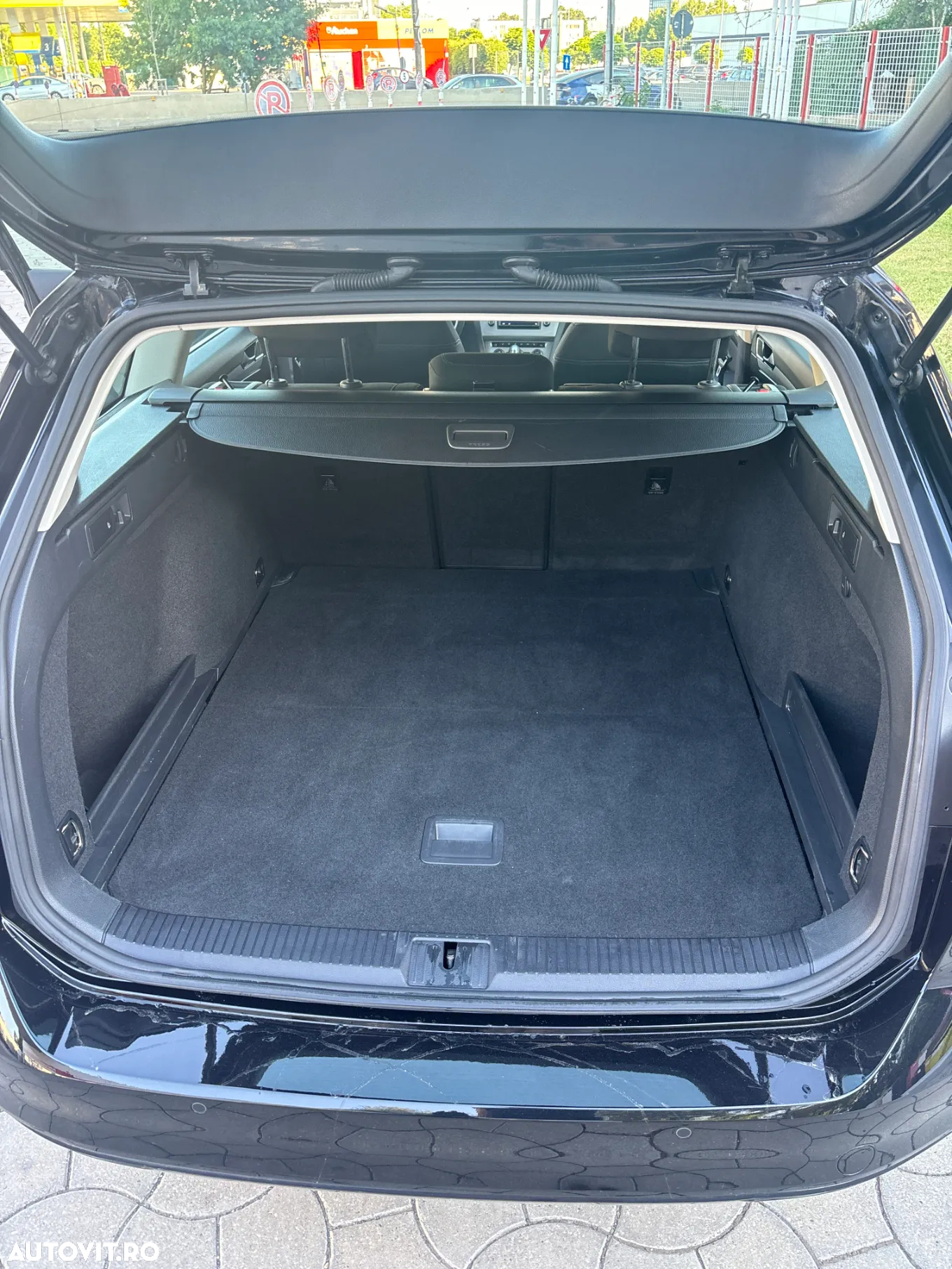 Volkswagen Passat 2.0 TDI DSG Comfortline - 19