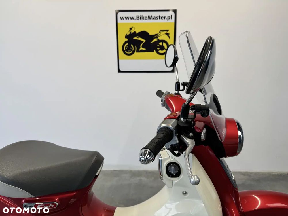 Honda Super Cub - 10