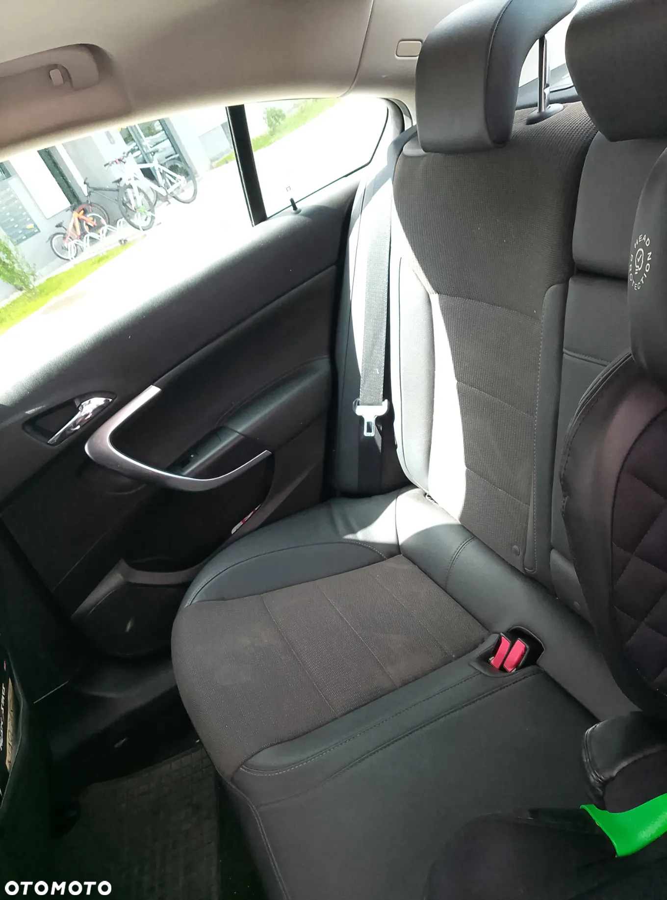 Opel Insignia 2.0 CDTI - 10