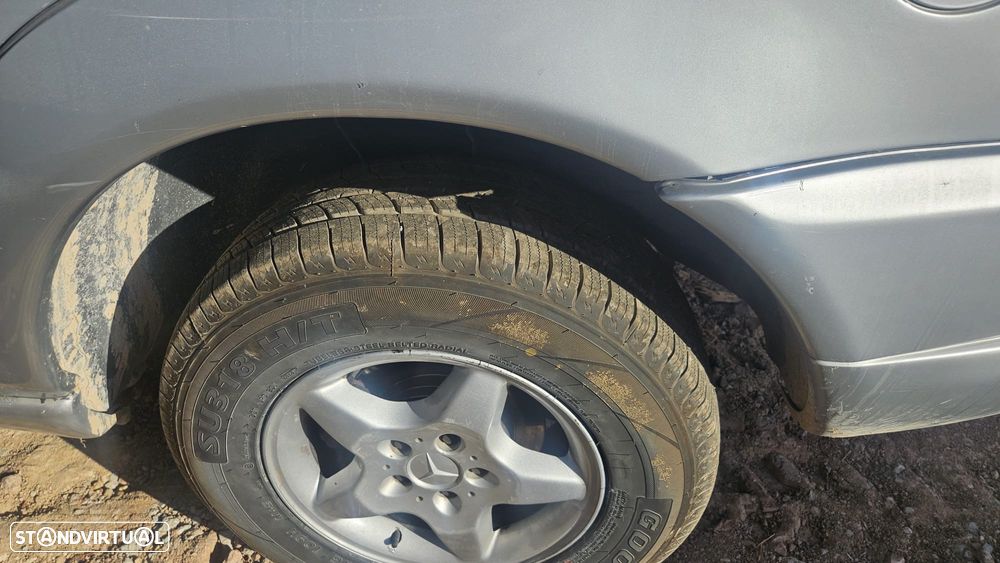 Mercedes-Benz ML 270 CDi - 10