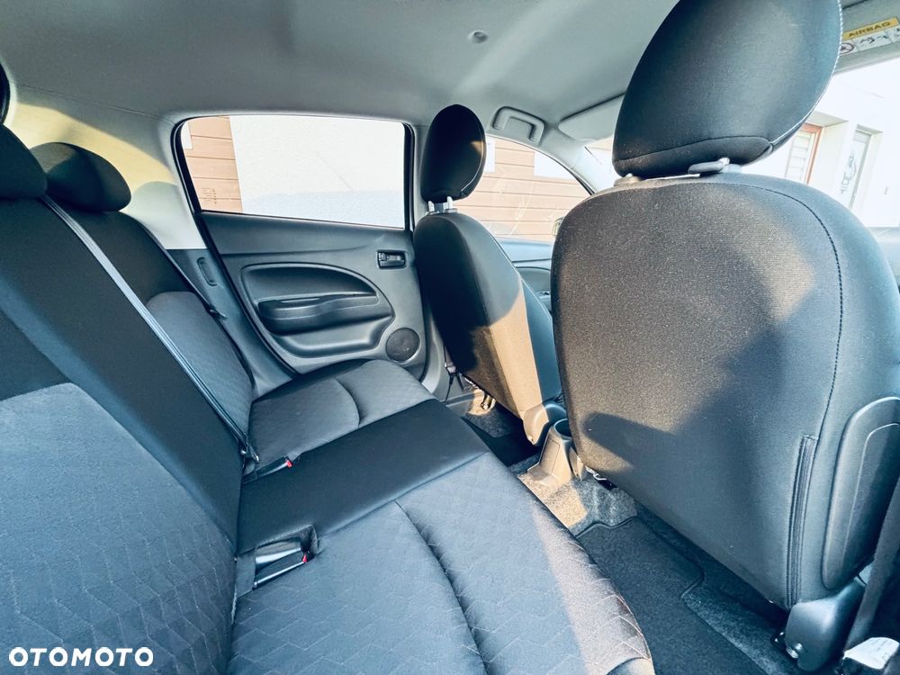 Mitsubishi Space Star - 25