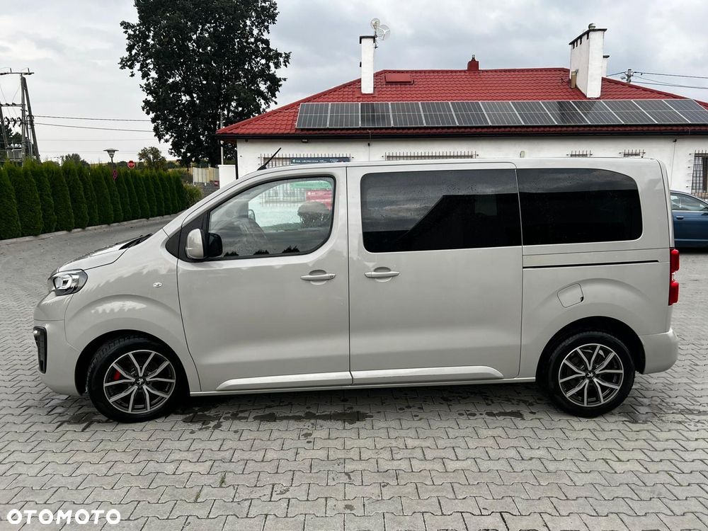 Peugeot Traveller - 6