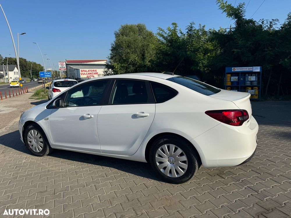 Opel Astra 1.6 CDTI ECOTEC ECOFlex Start/Stop Enjoy - 3