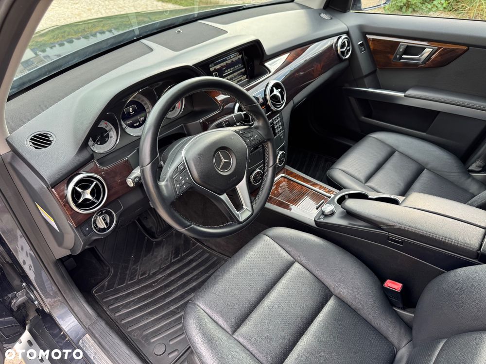 Mercedes-Benz GLK 350 4Matic (BlueEFFICIENCY) 7G-TRONIC - 16